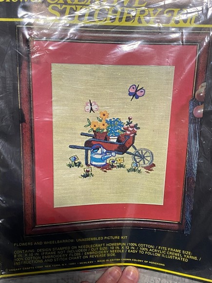 Vintage Vogart Crafts Crewel Creative Stitchery Kit 2310 UNOPENED - Picture 2 of 4
